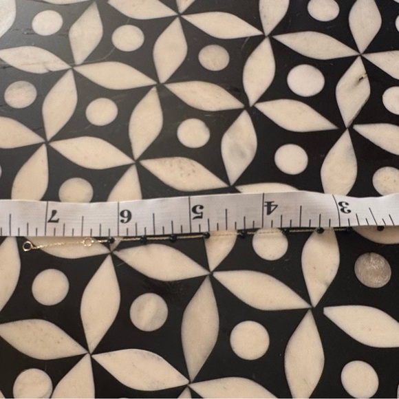 Dainty 14k solid gold and enamel station bracelet - Picture 3 of 4